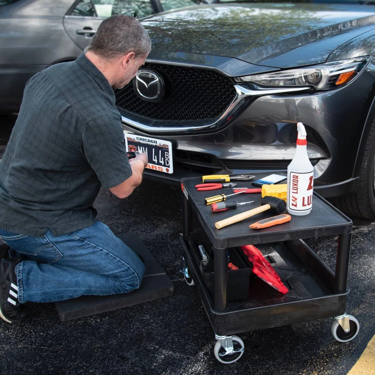 LUXOR Mobile Mechanic's Seat - Black